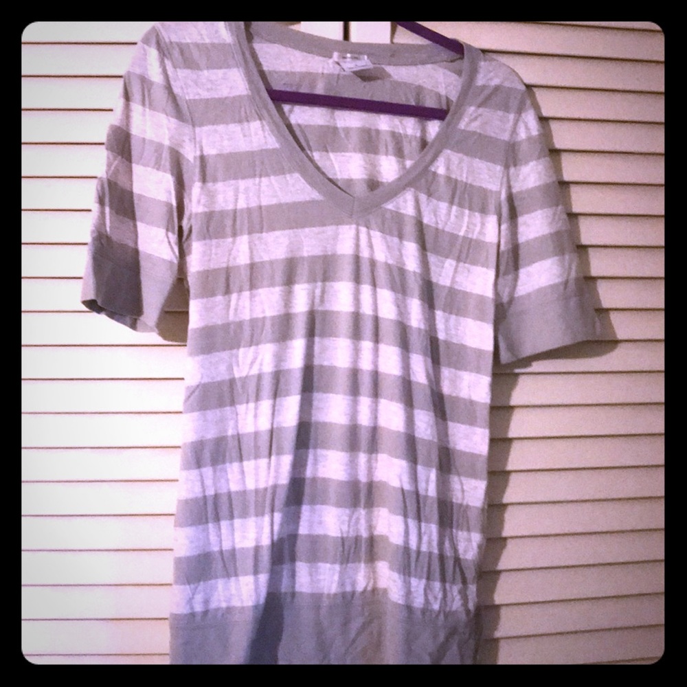 Old Navy T-shirt